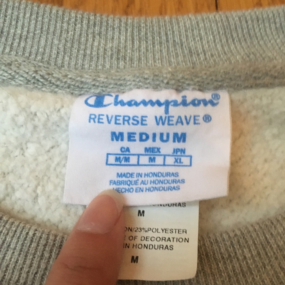 Champion Reverse Weave Spellout Crewneck - Picture 5 of 5
